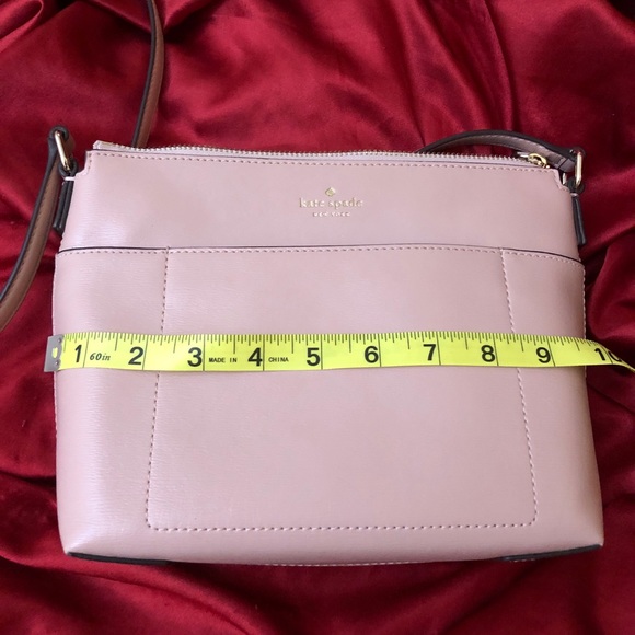 Kate Spade genuine leather crossbody purse - Picture 3 of 8